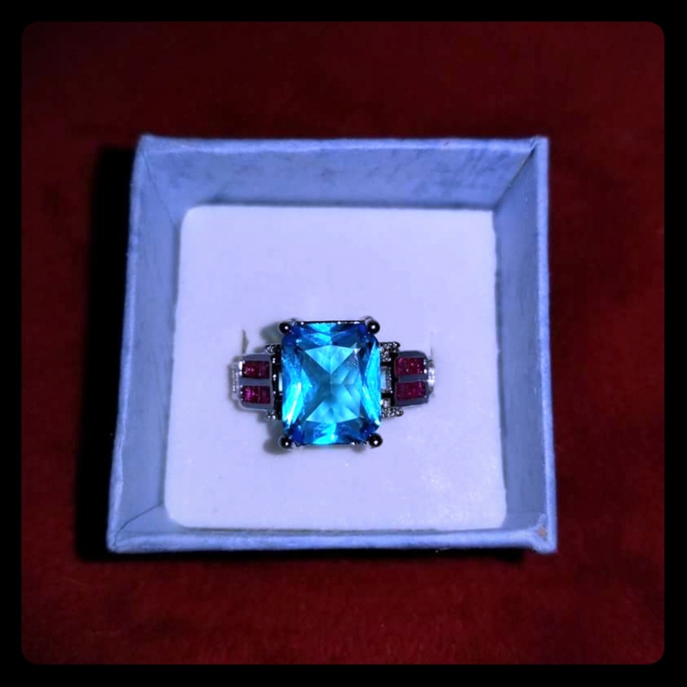 24 hrs only Aquamarine and ruby silver ring